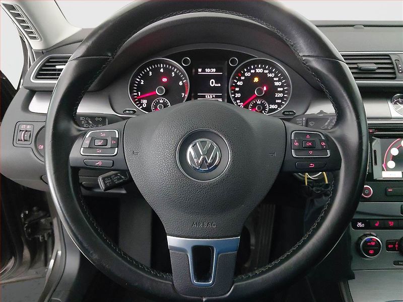 Volkswagen Passat (2014) 1.4 TSI, Navi, Tempomat - fotka 17 z 21
