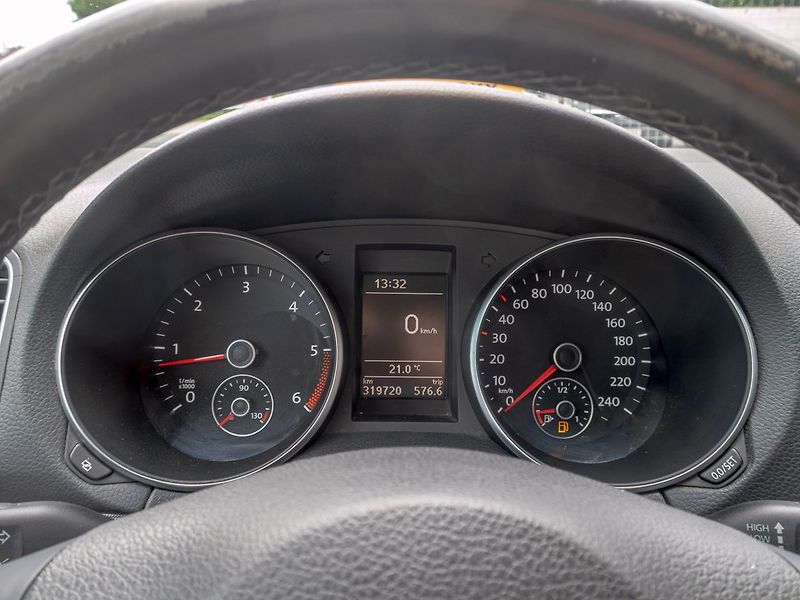 Volkswagen Golf (2012) 2.0TDI 103KW - 2x KOLA - fotka 20 z 49