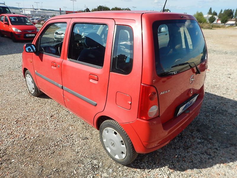 Opel Agila 1.2i - fotka 8 z 18