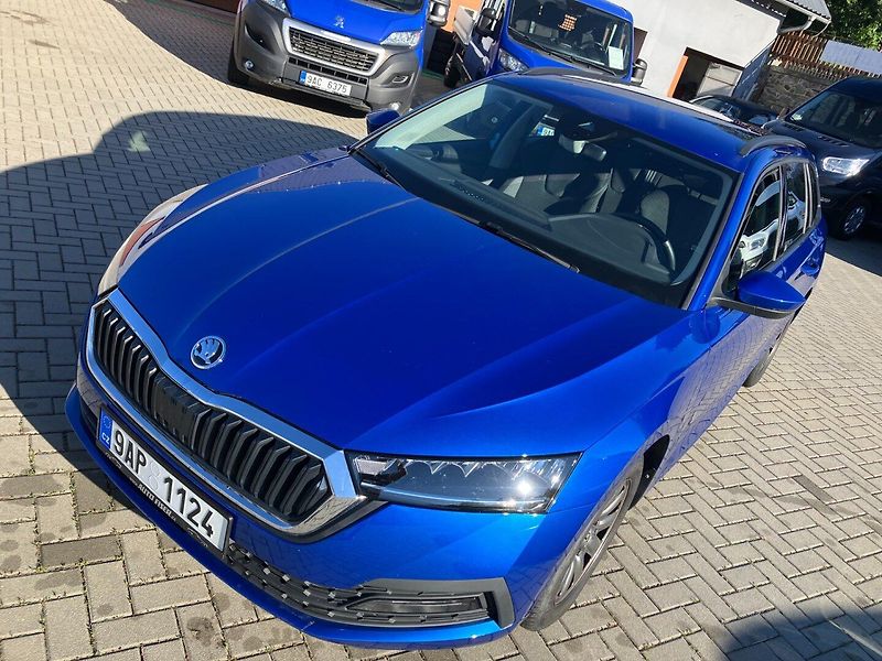 Škoda Octavia (2023) 2.0TDI AMBITION PLUS NAJ.43TKM - fotka 10 z 31