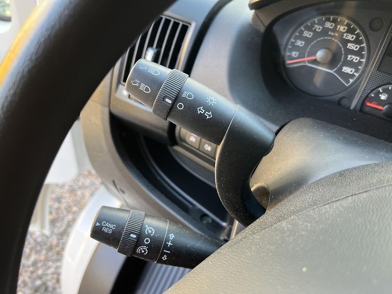 Peugeot Boxer (2021) 2.2 HDI ČR 1 MAJ KLIMA VALNÍK - fotka 13 z 18