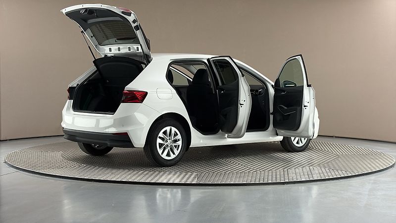 Škoda Fabia 1.0 TSI Style - fotka 6 z 23