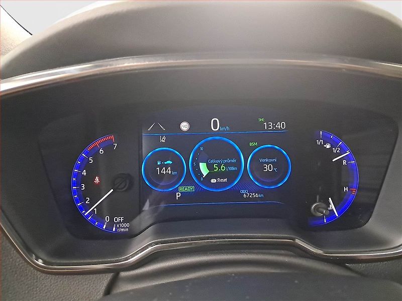 Toyota Corolla (2021) 1.8 Hybrid - fotka 11 z 17