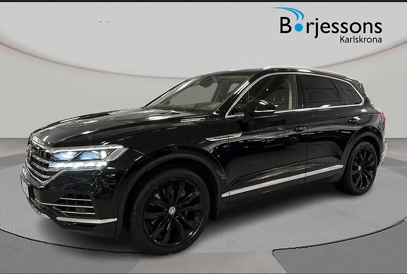 Volkswagen Touareg 3.0 V6 TSI AWD Pano  - fotka 5 z 20