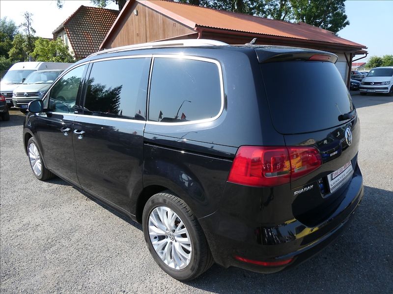 Volkswagen Sharan 2,0 TDi DSG STYLE serviska - fotka 7 z 48