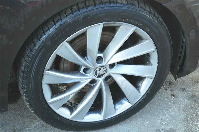 Škoda Superb (2016) III. 2,0 TDI - fotka 10 z 23