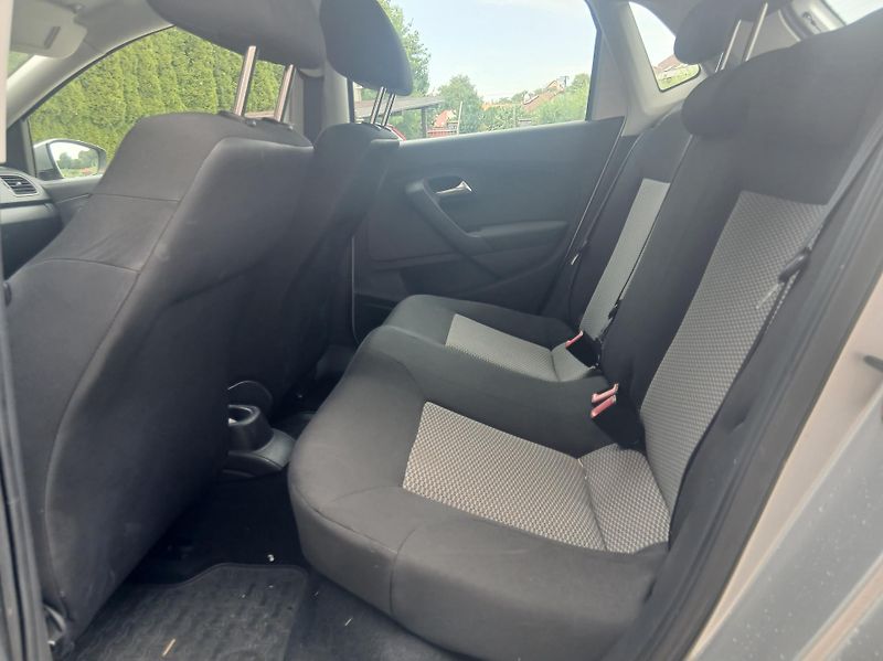 Volkswagen Polo 1.4i KLIMA ALU - fotka 11 z 27