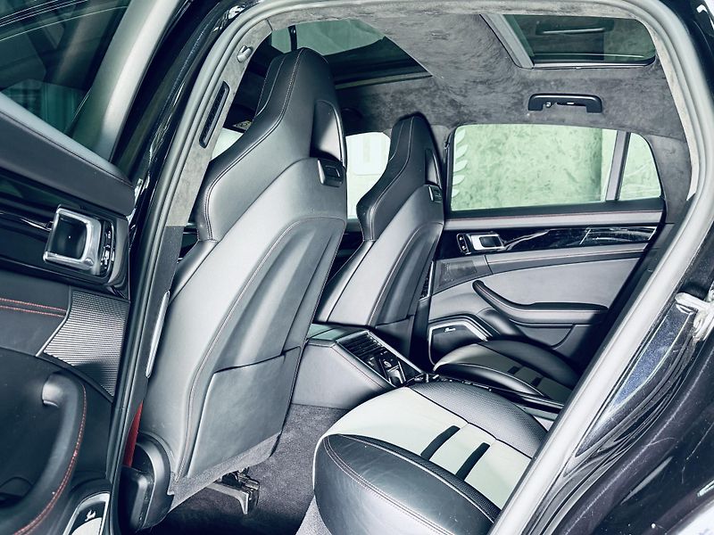 Porsche Panamera (2019) PANAMERA*TURBO*PANO*360* - fotka 32 z 37