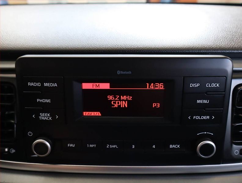 Kia Rio (2022) 1.2 DPI, Serv.kniha - fotka 12 z 17