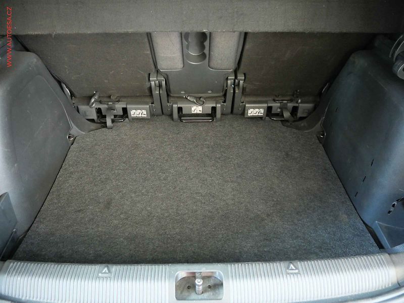 Škoda Yeti (2012) 1.4TSI, Ambiente - fotka 7 z 21