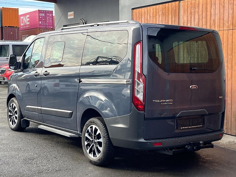 Ford Tourneo Custom (2014) 2,2TDCi 9míst PO VELKÉM SERVIS - fotka 5 z 21
