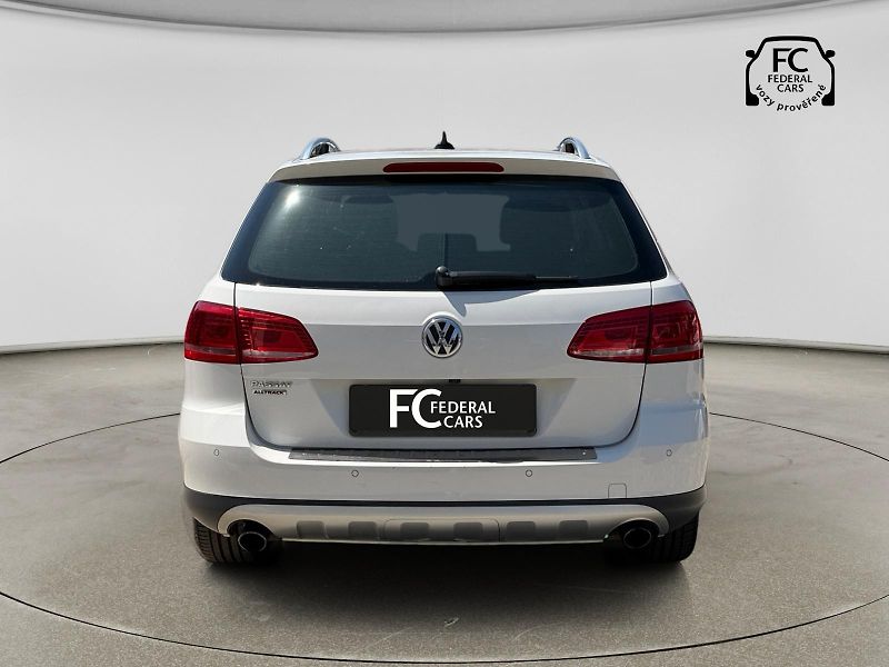 Volkswagen Passat Alltrack 2.0 Tsi - fotka 4 z 36