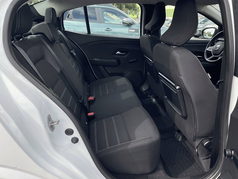 Dacia Logan (2022) 1.0 TCe,67kW,LPG,ČR,1.Maj - fotka 26 z 31