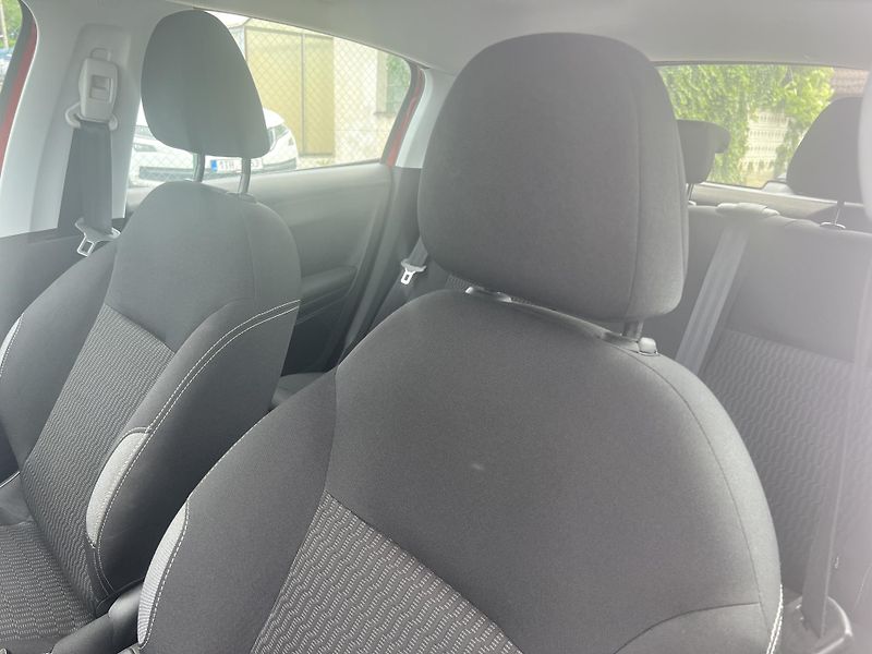 Peugeot 208 1.2i KAMERA KLIMA PŮVOD ČR - fotka 10 z 41