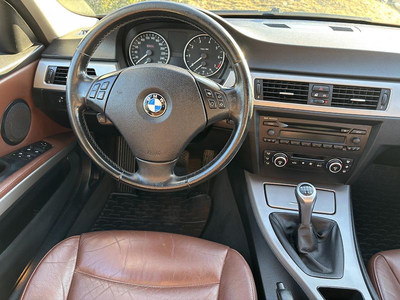 BMW Řada 3 Bmw 318D  - fotka 12 z 20