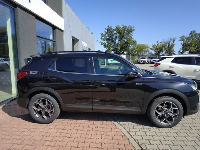 KGM Korando 1.5T, ELEG.,2WD, AT, SKLADEM - fotka 4 z 31