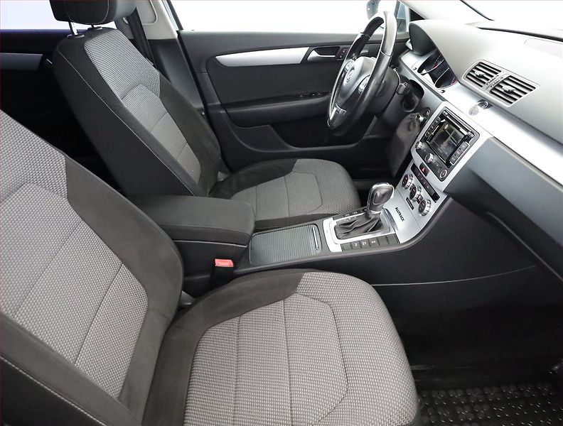 Volkswagen Passat (2013) Alltrack 2.0 TDI, 4X4 - fotka 7 z 18
