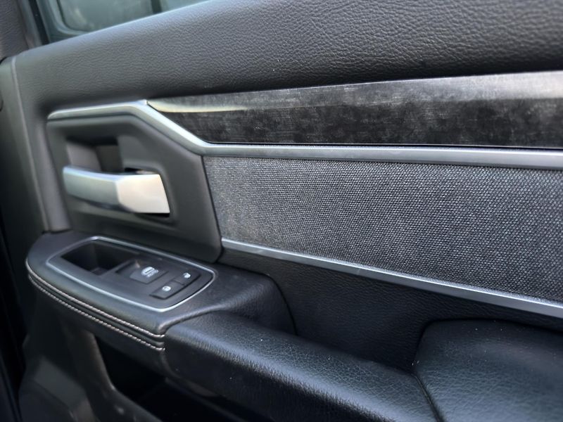 Dodge RAM (2019) 2500  CUMMINS HEAVY DUTY - fotka 25 z 27