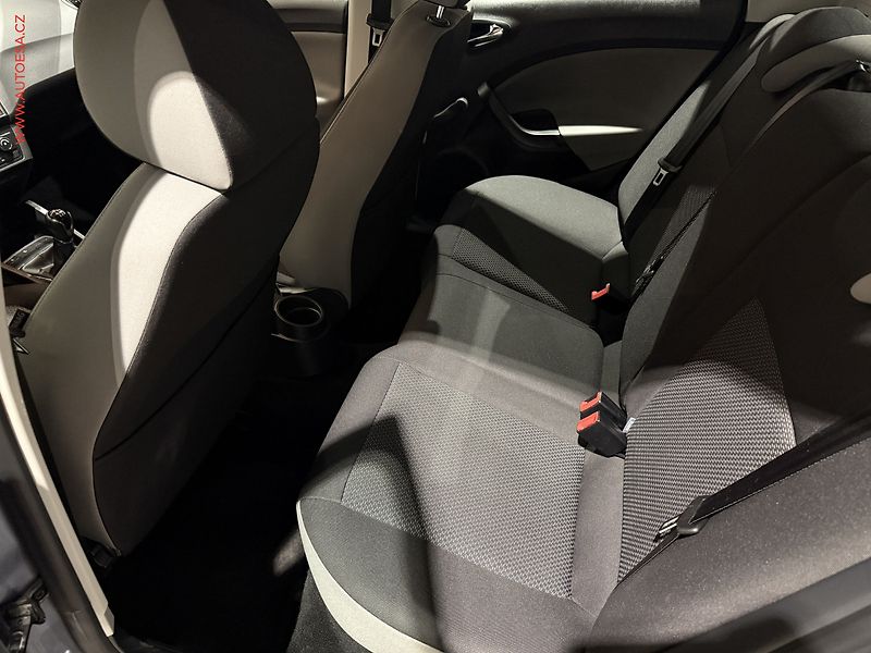 Seat Ibiza (2017) 1.0 MPI, Navi, autoAC - fotka 10 z 18