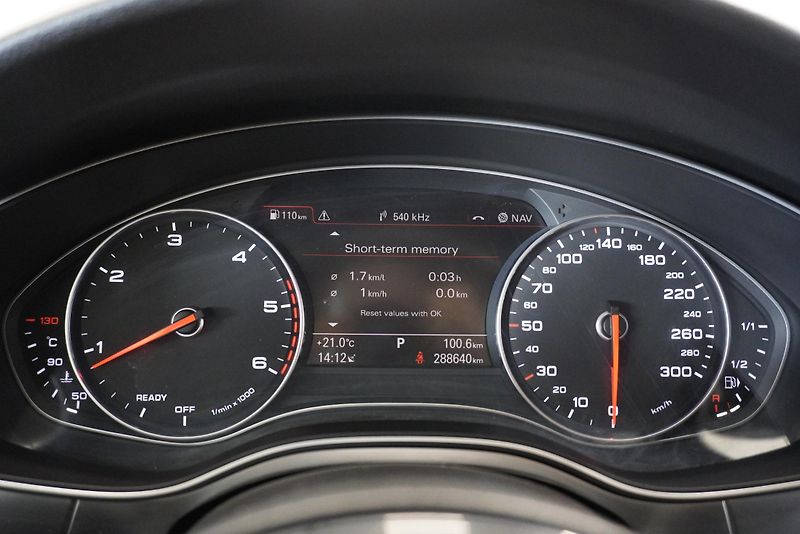 Audi A6 3.0 TDI QUATTRO S-LINE AUTOMAT - fotka 22 z 35