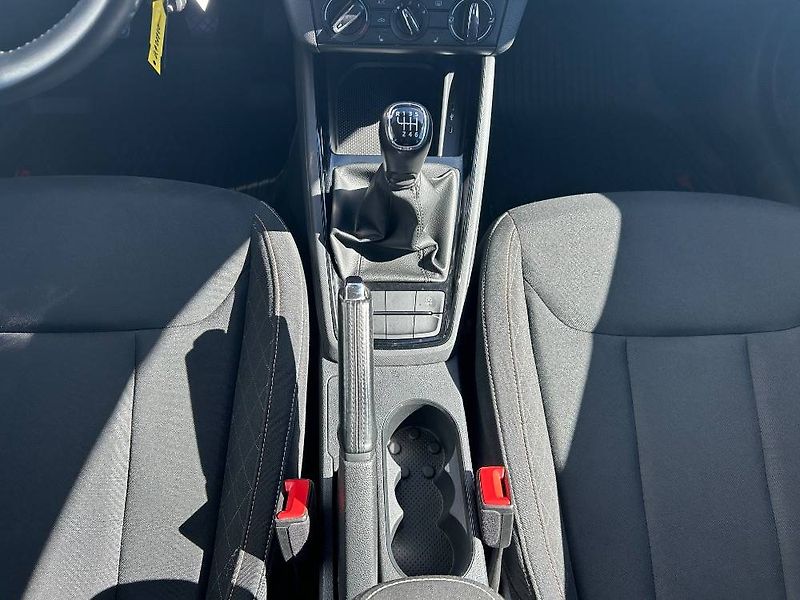 Škoda Scala Ambition 6MP 1,0TSI - fotka 9 z 22