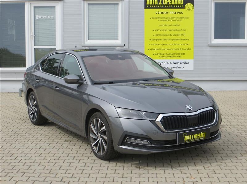 Škoda Octavia 2,0 TDI DSG Style 110kW Tažné - fotka 1 z 31