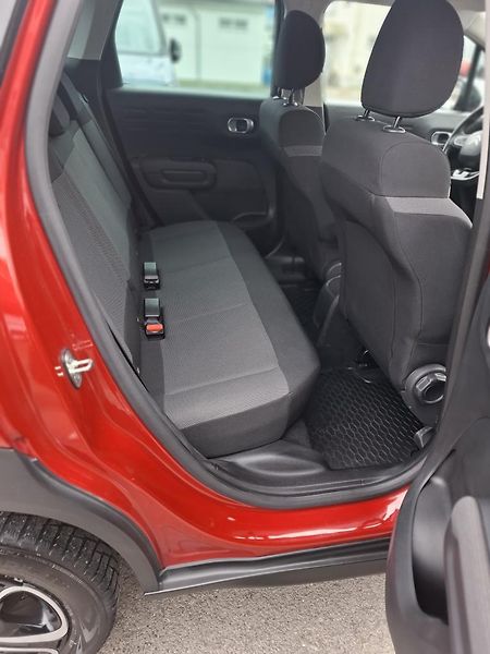 Citroën C3 Aircross (2022) 1,2 PureTech 110k MAN6 - fotka 22 z 28