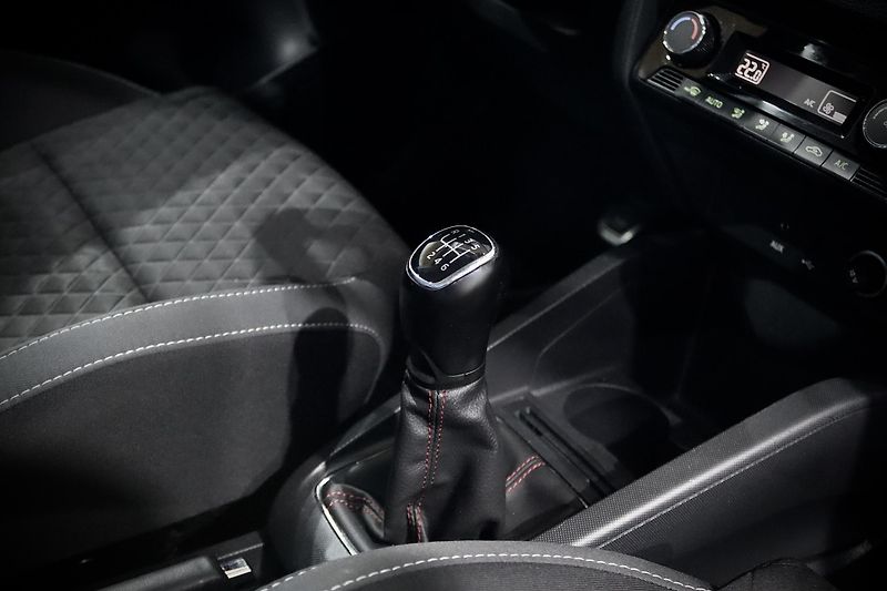 Škoda Fabia 3 Combi 81 kW Monte Carlo - fotka 15 z 31