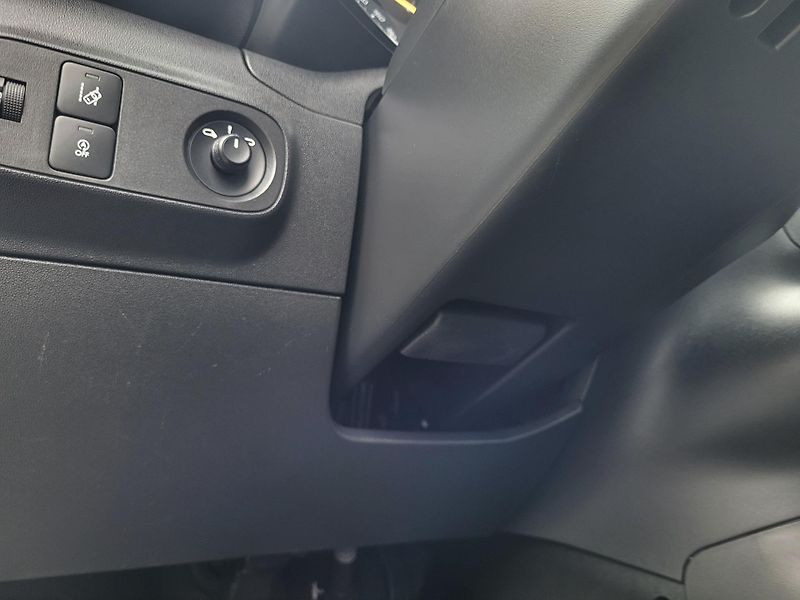 Citroën C3 1.2 PureTech 82k S&S FEEL *ČR - fotka 27 z 41