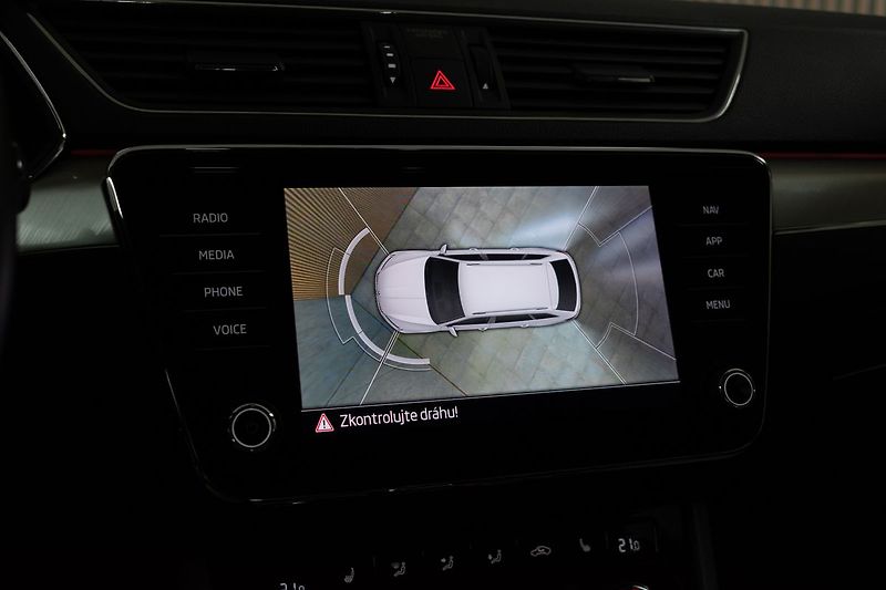 Škoda Superb 2.0TDI L&K*4xVÝHŘEV*DPH*ČR 1.M - fotka 28 z 49
