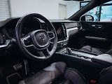 Volvo S60 B5 mHEV 2.0 aut. R-Design - náhled 23
