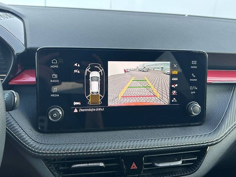 Škoda Fabia Monte Carlo 6MP 1,0TSI - fotka 17 z 24