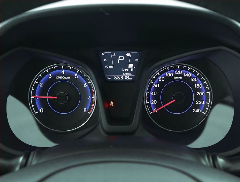 Hyundai ix20 (2017) 1.6 CVVT, Automat, Tempomat - fotka 11 z 15
