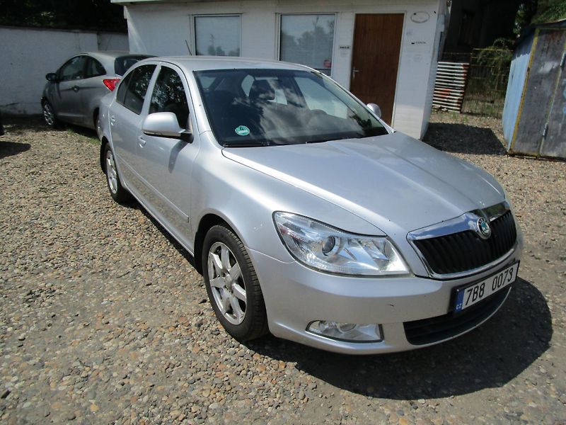 Škoda Octavia 1,6TDI-77KW- KOUPENA v ČR - fotka 1 z 27
