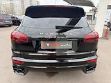 Porsche Cayenne Turbo S - náhled 7