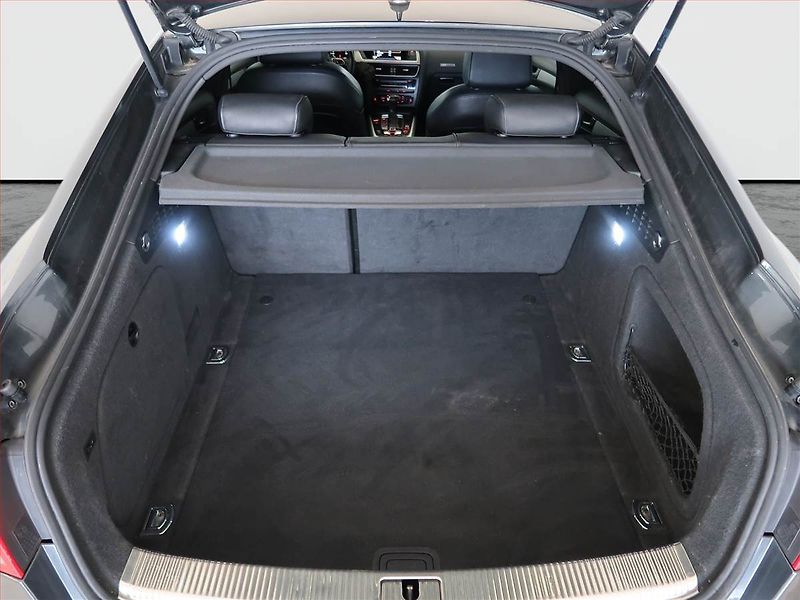 Audi A5 (2012) S-Line 2.0 TDI, Automat, Kůže - fotka 14 z 15