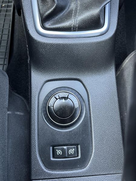 Dacia Duster 1.3TCe 4x4 PŮVOD ČR odp.DPH - fotka 17 z 34