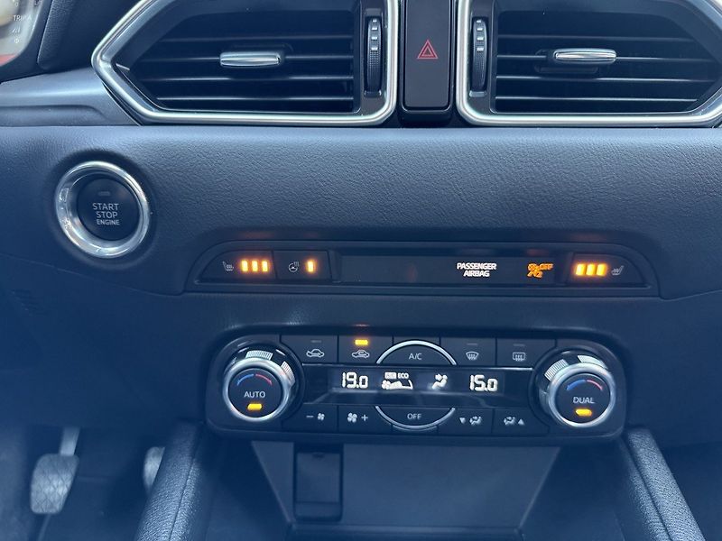 Mazda CX-5 (2018) 2.0 G-165 Full LED Navi Kamera - fotka 9 z 47