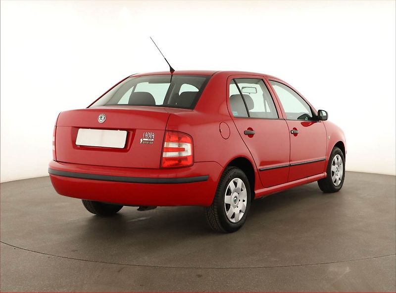 Škoda Fabia (2005) 1.2, nová STK, jezdí dobře - fotka 5 z 10