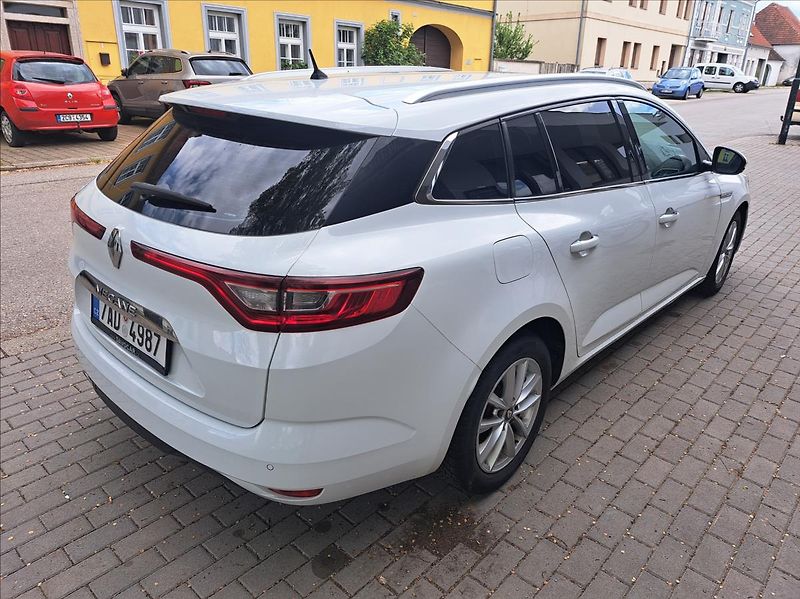 Renault Mégane 1,6 i LPG - fotka 7 z 37