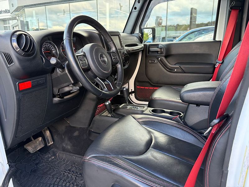 Jeep Wrangler 2.8 CRDi 147kW AT6 - fotka 5 z 10