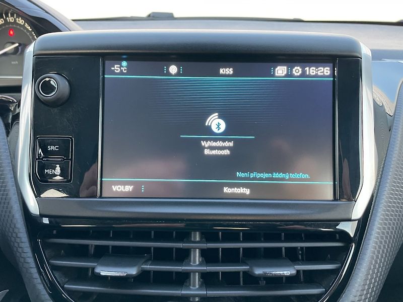 Peugeot 2008 (2019) 1.2PT Car Play! Navigace! - fotka 24 z 26