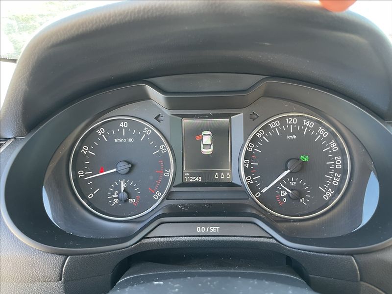 Škoda Octavia 1,8 TSi 132kw DSG Style Xenon - fotka 14 z 35
