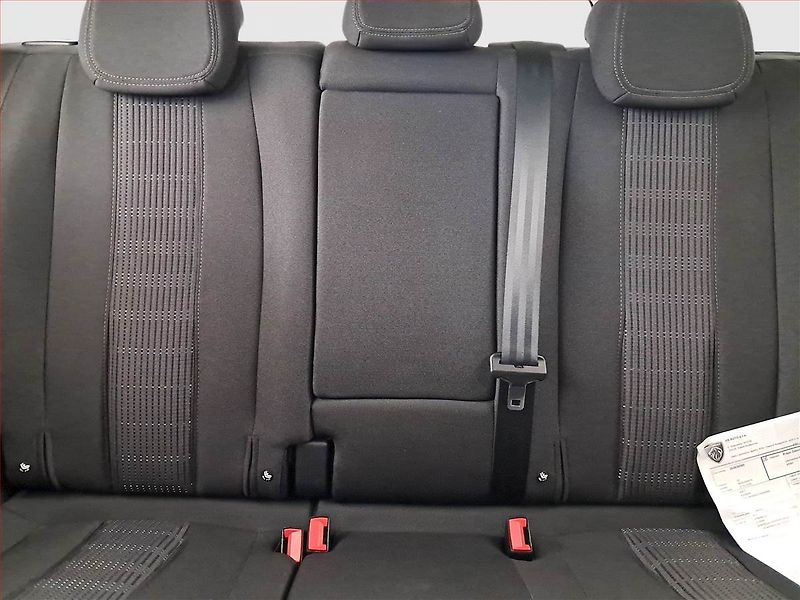 Peugeot 308 (2018) Active 1.2 PureTech, ČR,1.maj - fotka 10 z 20