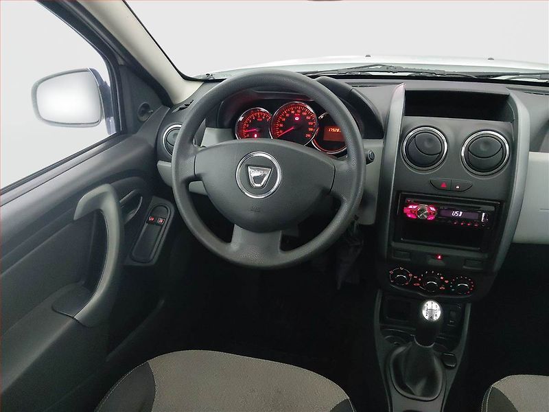 Dacia Duster (2014) 1.6 16V, Serv.kniha - fotka 7 z 15