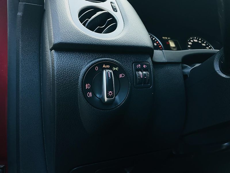 Volkswagen Tiguan 1.4TSI MAN VÝHŘEV TAŽNÉ KAMERA - fotka 33 z 43