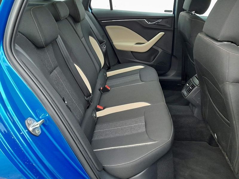 Škoda Kamiq STYLE Plus 1.0TSi 81KW 7AP - fotka 14 z 20