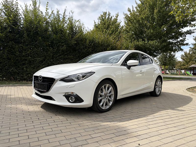 Mazda 3 2.0 Sports-Line - fotka 4 z 31