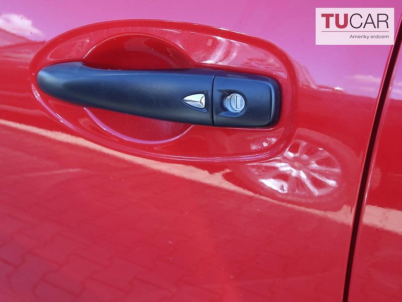 Nissan Navara (2019) 2.2 DIesel Automat  - fotka 11 z 38