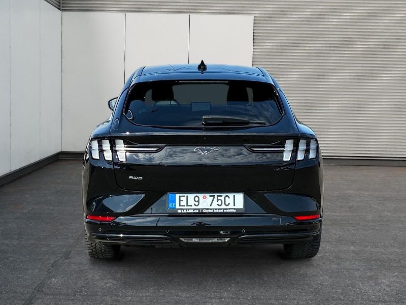 Ford Mustang Mach-E (2024) PREM BEV 91kWh 275kw PrD AWD - fotka 5 z 11